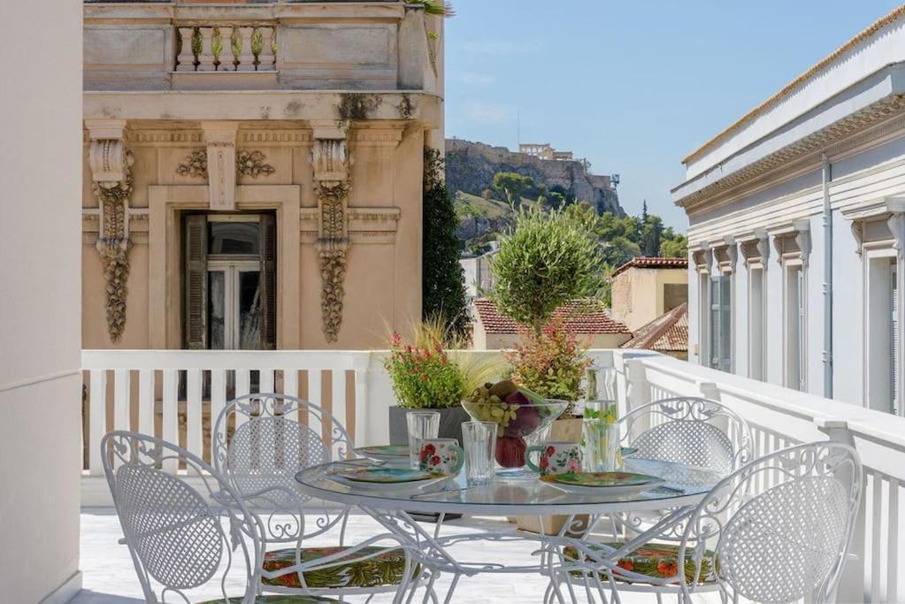 The Avant Garde Athens Luaran gambar
